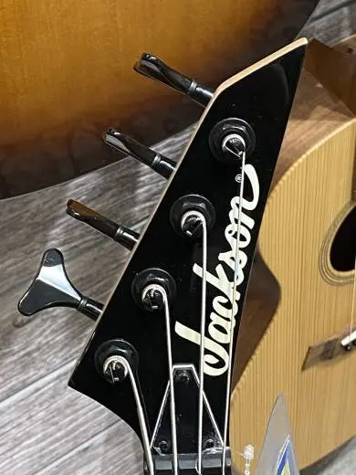 Jackson Guitars - 291-5557-552 2